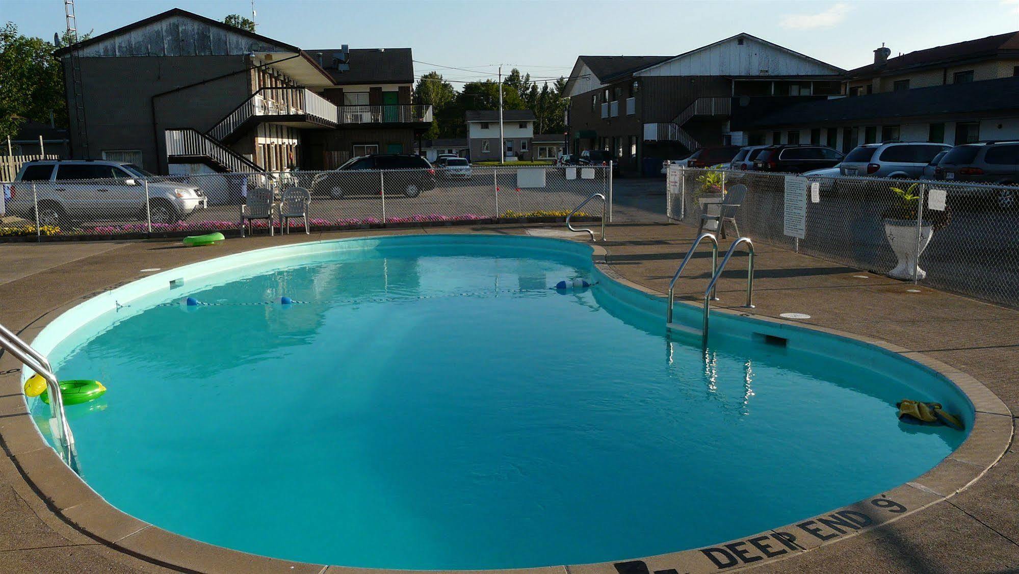 Tropicana Inn Ниагара-Фолс Экстерьер фото